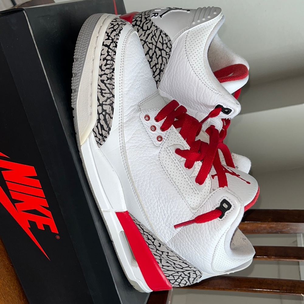FIRE RED 3s